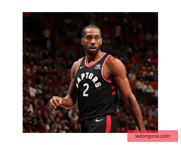 历史第20人！莱昂纳德连续53场得分破20将追平贝勒纪录